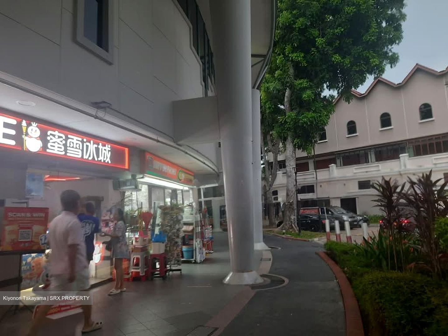 Elias Mall (D18), Shop House #562808751